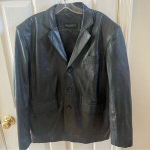 Men's Classic Black Leather Blazer coat size 44 in good condition